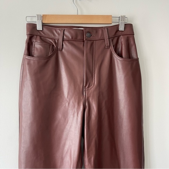 ❌SOLD❌ ABERCROMBIE & Fitch The 90's Straight Ultra High Rise Vegan Leather - Picture 4 of 10